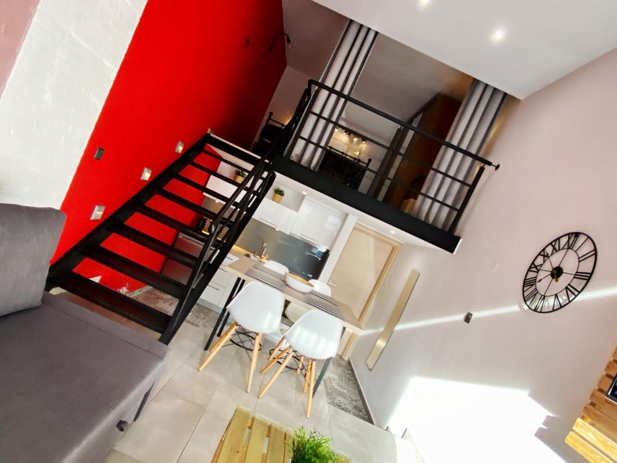 48 Downtown Lofts Apartamento Néa Péramos Exterior foto