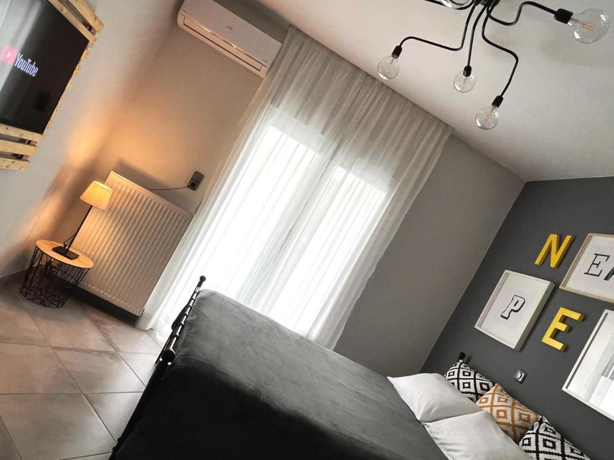48 Downtown Lofts Apartamento Néa Péramos Exterior foto